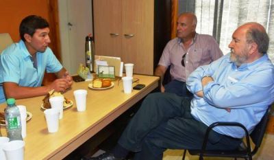 Estaci�n de servicio para Chacharramendi