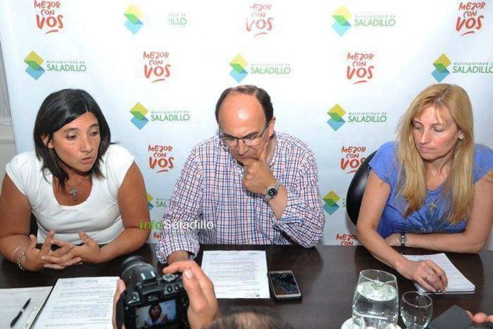 Bustamante, Tenca y Salom�n anunciaron gestiones en educaci�n con Manuel Vidal