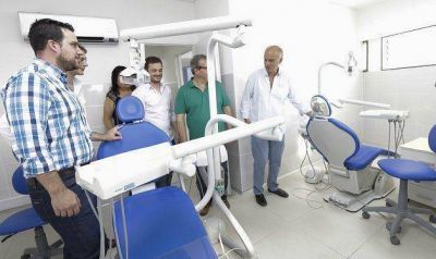 GRINDETTI REINAUGUR� LA UNIDAD SANITARIA NICOL�S NATIELLO