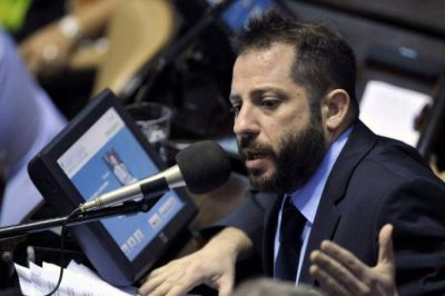 Ottavis acus� al gobierno provincial de �subejecutar� el Presupuesto 2016