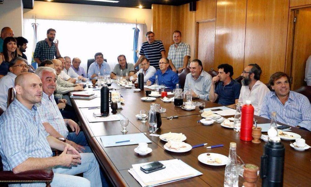 En la semana del Presupuesto de Vidal, el peronismo muestra foto de unidad