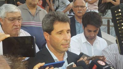U�ac asistir� a una cumbre de gobernadores sobre Ganancias