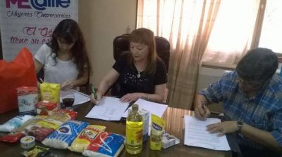 El Gobierno lanza una �canasta social� de 16 productos a 200 pesos