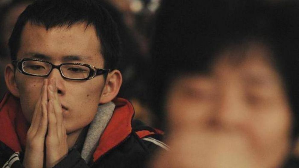 China; el Vaticano no proh�be asistir a la Asamblea de los representantes cat�licos