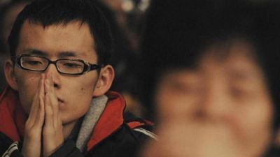 China; el Vaticano no proh�be asistir a la Asamblea de los representantes cat�licos