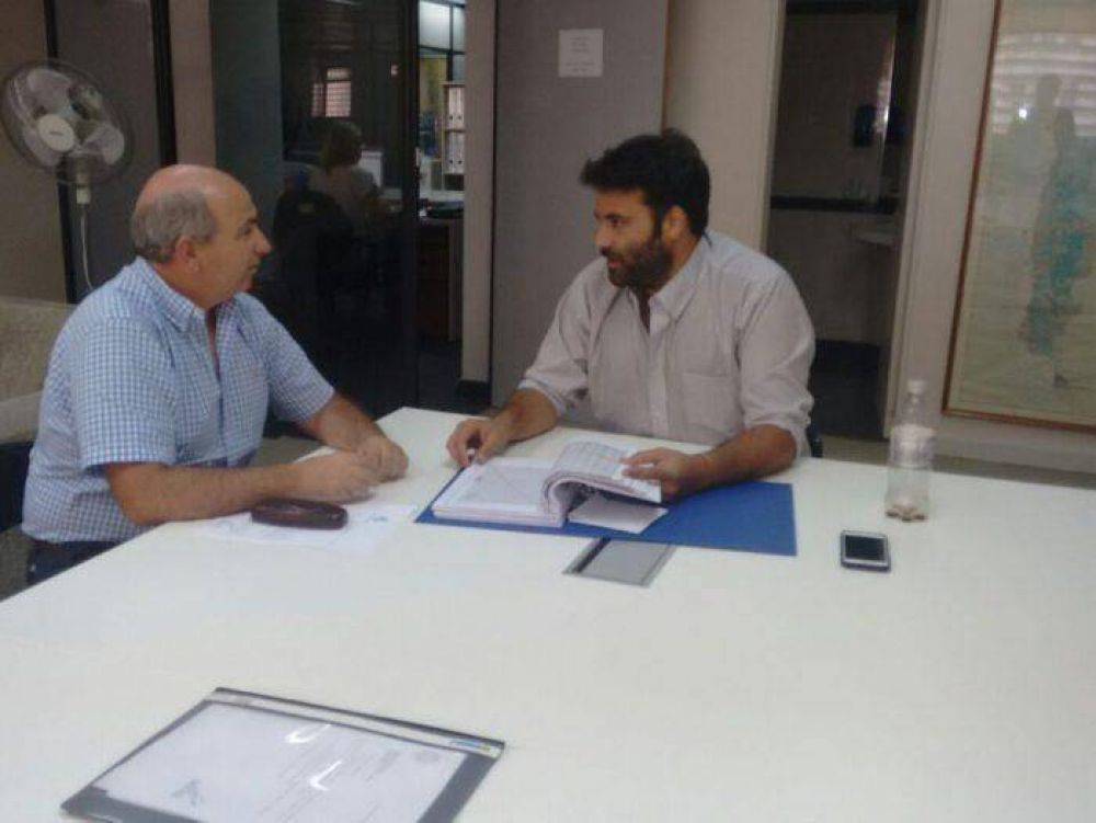 Por asfalto y reurbanizaci�n del Ruta 3 Sur, Fern�ndez present� proyectos