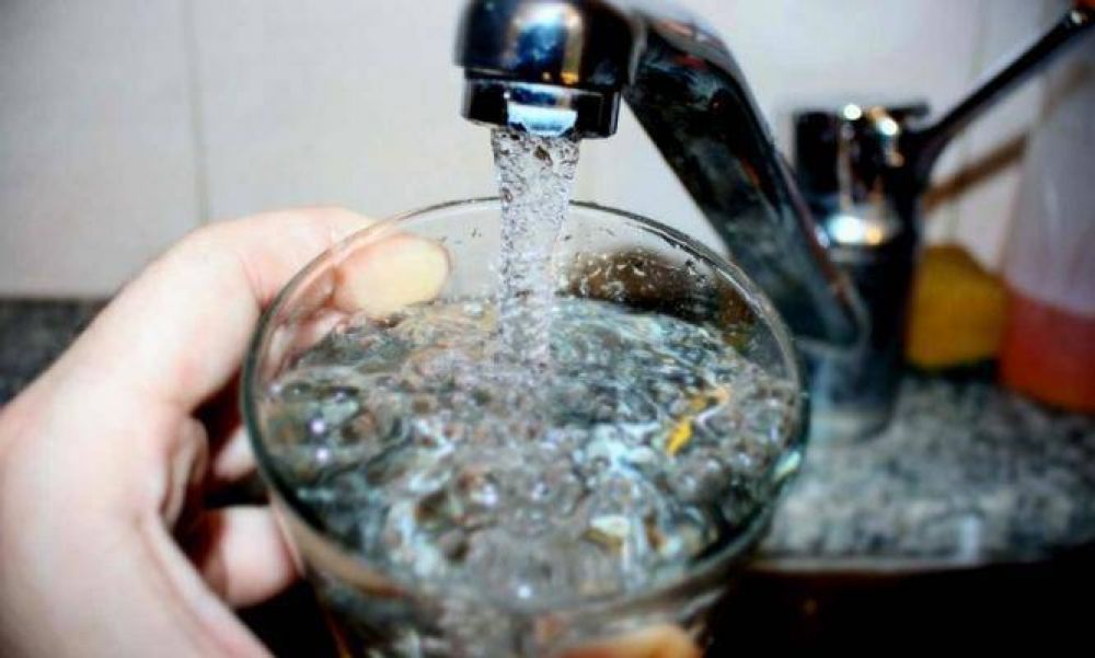 El Municipio recomienda potabilizar el agua de pozo con tres gotas de lavandina por litro
