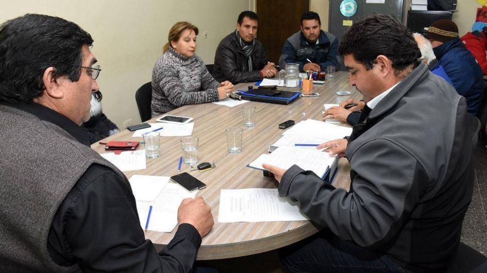 Concejales del FpV pedir�n la suspensi�n del intendente Miguel Atampiz
