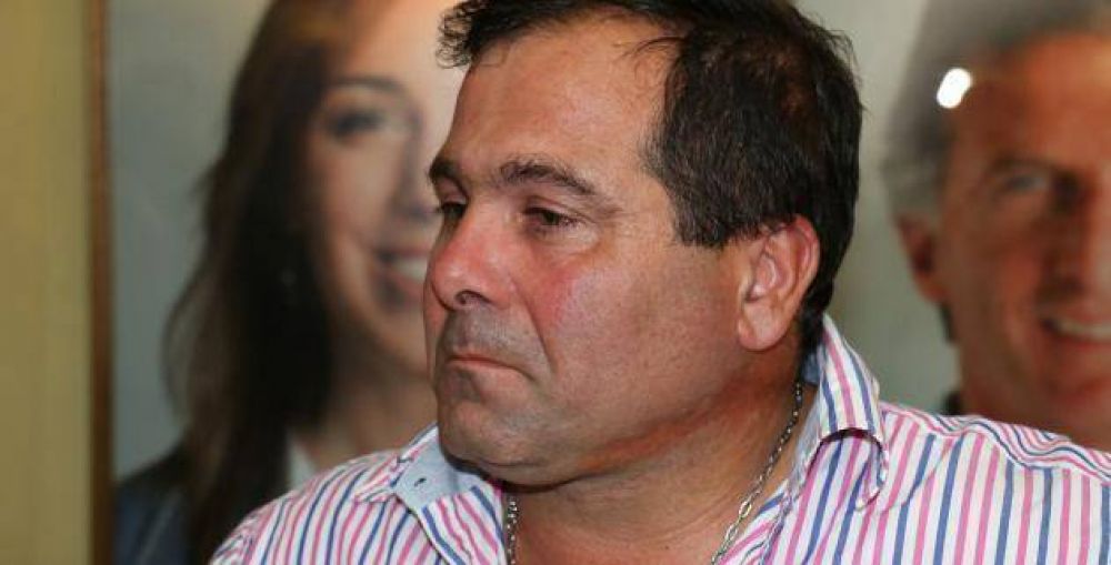 Emocionado, jur� Ariel �lvarez como Secretario de Servicios P�blicos