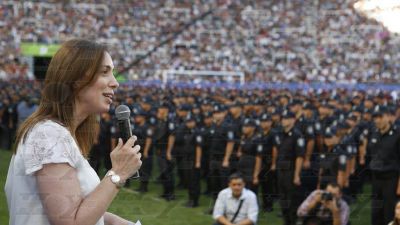 Vidal anunci� un bono extra de $2.500 para polic�as de calle