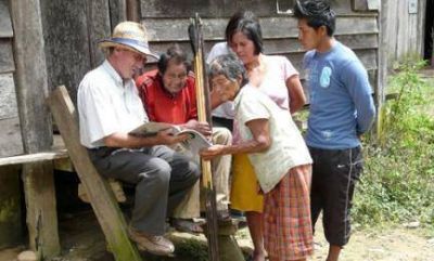 Donde el sacerdote es un lujo