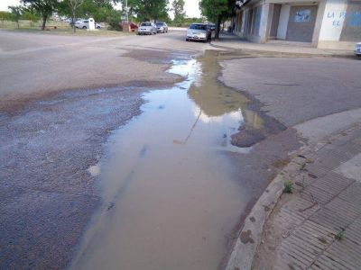 Importantes roturas en la red de agua