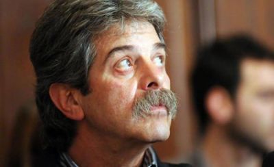 Burstein dispar� contra la DAIA y el fiscal Nisman