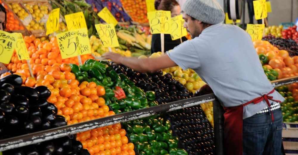 El Gobierno analiza impulsar �Mercados Concentradores� en la ciudad