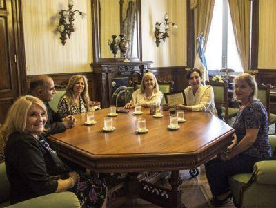 ACIERA Mujer estuvo reunida con la Vicepresidente de la Naci�n