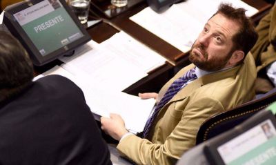 Ottavis a la Justicia para frenar las renuncias y el enroque en Diputados