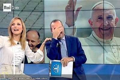 Francisco felicitando a un programa de TV invita �a una Navidad como la primera, lejos del dios dinero�
