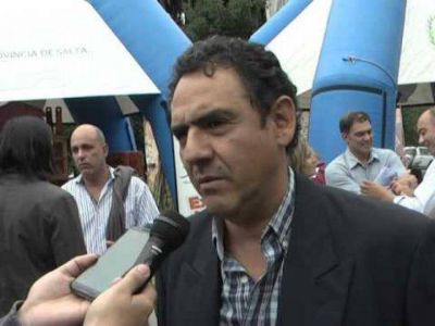 Piden la destituci�n del Intendente de La Caldera