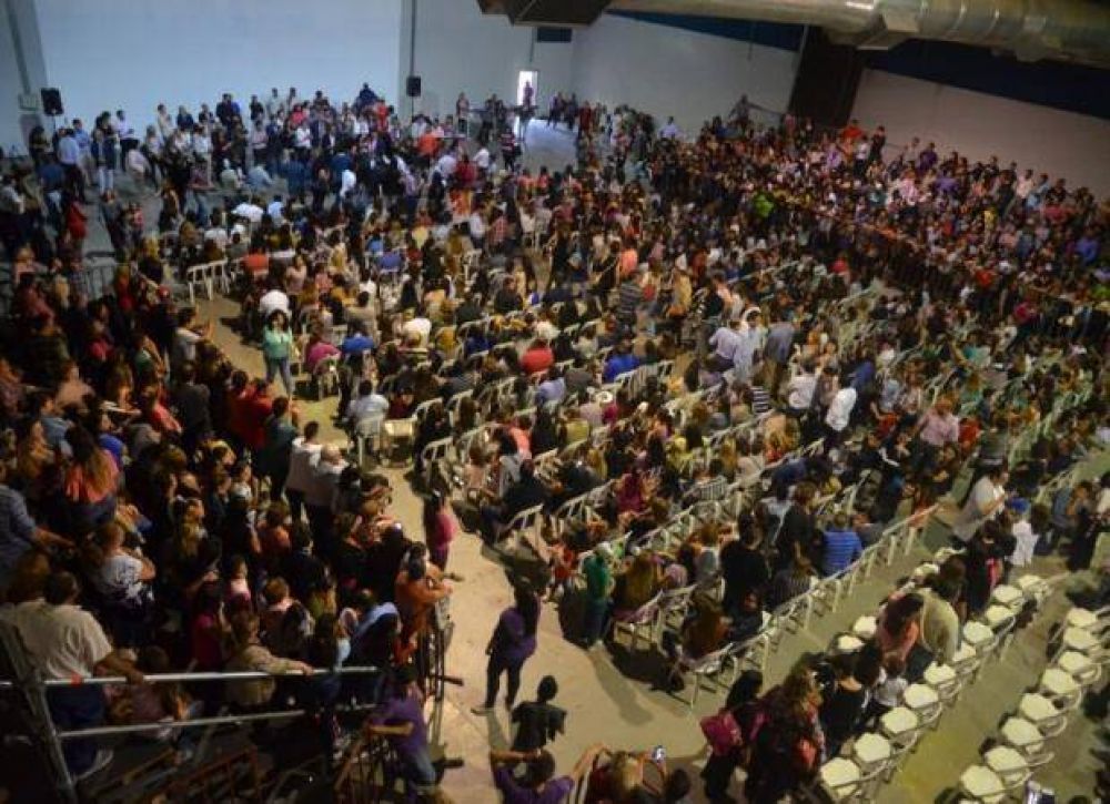 El Gobierno entreg 400 casas en La Punta y celebr un rcord: 3112