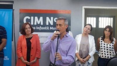 Provincia inaugur� cinco Salas Cunas en Carlos Paz