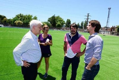 Andreotti supervis� los detalles finales del nuevo Polideportivo N�7