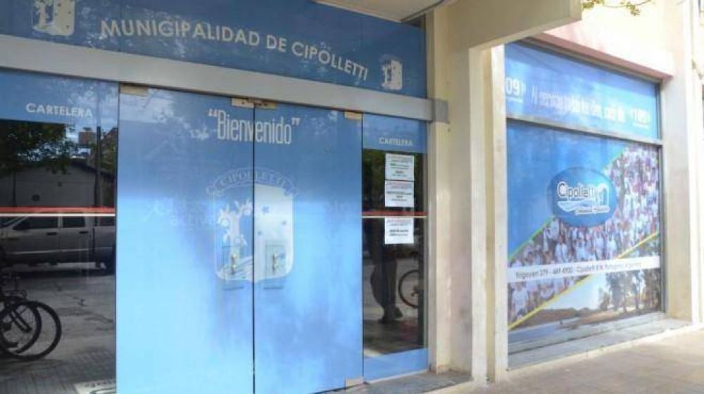 Por falta de agua potable, cerraron la Municipalidad de Cipolletti 