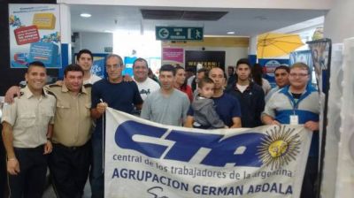 CTA pide un bonus salarial especial para empleados de una cadena de supermercados