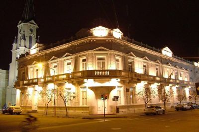 La Municipalidad de Jun�n pag� el aguinaldo y el bono de fin de a�o Locales