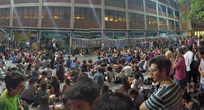 Pe�a recibe a Bara�ao en medio de la toma y el conflicto con los cient�ficos