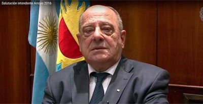 En el saludo de Navidad el intendente agradeci� a Macri y Vidal