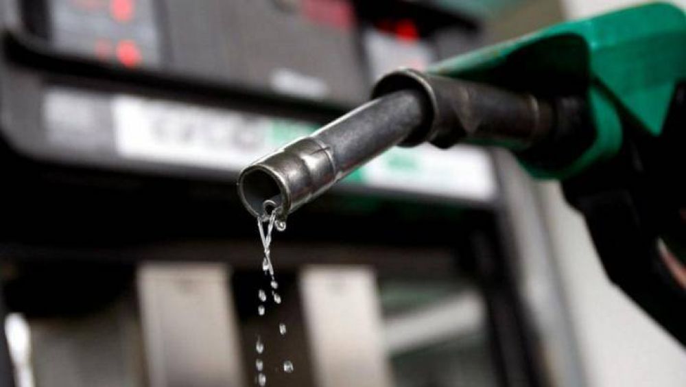 El Gobierno autoriz un aumento del 8% en combustibles desde enero