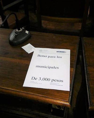 Municipios de la zona que pagar�n un bono de fin de a�o a sus trabajadores contrastando con lo de Chascom�s