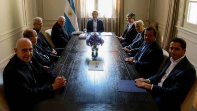 Visita de la Comisi�n Ejecutiva al Presidente de la Naci�n