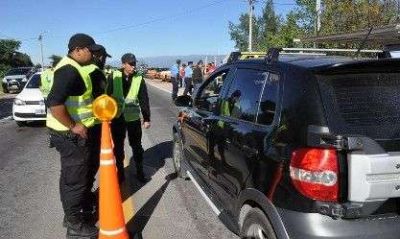 23 personas detenidas por alcoholemia positiva y 19 retenciones de moto por falta de casco