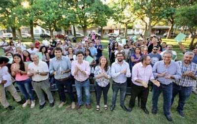 Emprendedores locales recibieron cr�ditos