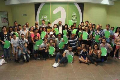 Ferraresi entreg� 25 viviendas en Dock Sud