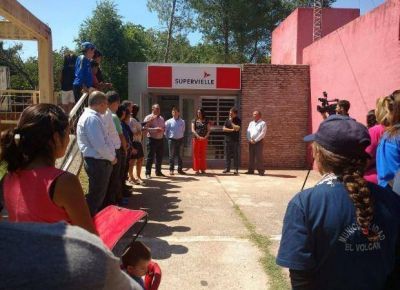 El Volc�n ya cuenta con un cajero autom�tico