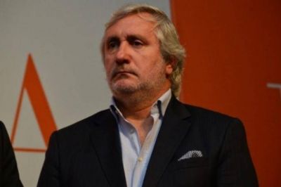 Piden detener el nombramiento de Conte Grand como Procurador General