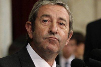 Cobos destac� la tarea de Prat-Gay