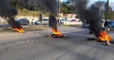 Piquetazo en Jujuy por el bono de fin de a�o