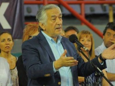 Ganancias: reclamo a Macri por la p�rdida de fondos provinciales
