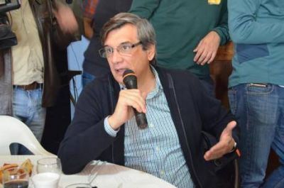 �El objetivo de acompa�ar a los intendentes, es conseguir todo lo que haga falta�, dijo Sergio Buil
