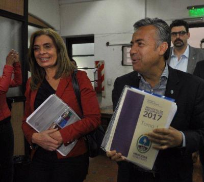 La vicegobernadora de Mendoza dijo que en el Senado ahorraron $80 millones