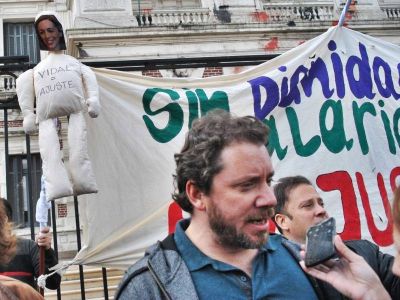 Abramovich: �El procedimiento de designaci�n de Conte Grand se desarroll� de espaldas a la sociedad�