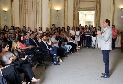 Garro invertir� 60 millones de pesos en obras para educaci�n