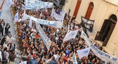 Poderes divididos, vecinos cercanos