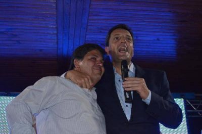 Sergio Massa visitó Tapalqué y lanzó la candidatura de Guillermo Díaz