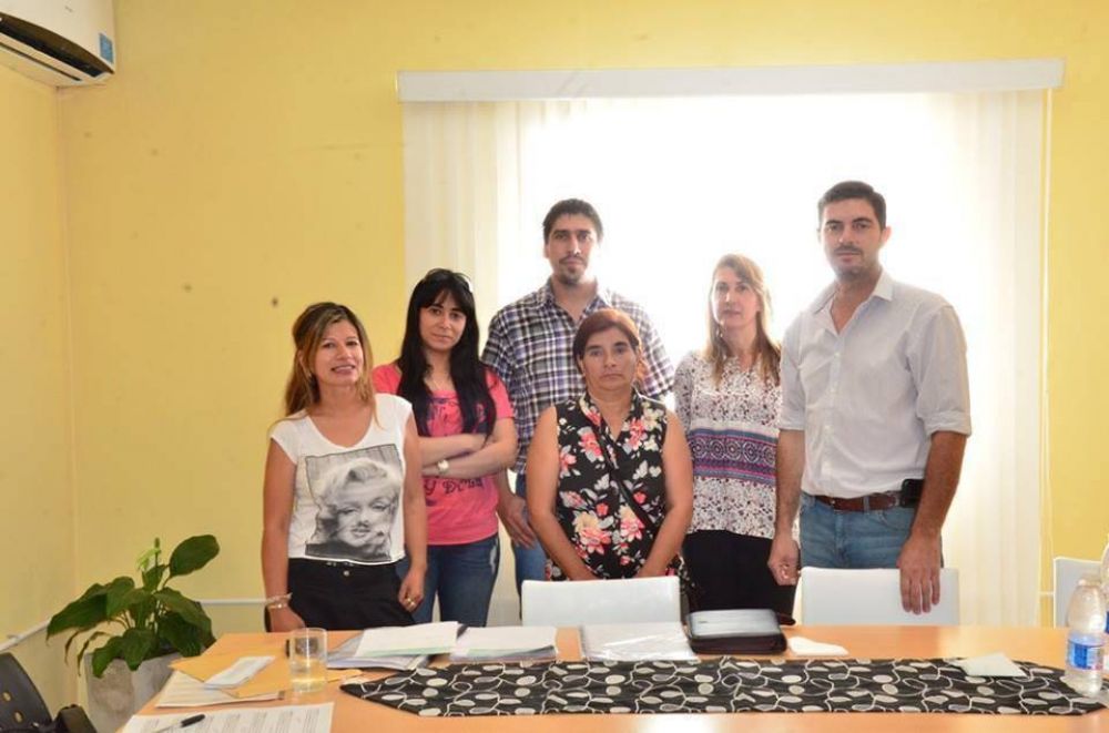 El gobierno Provincial entreg� subsidios en Buena Esperanza y Fort�n