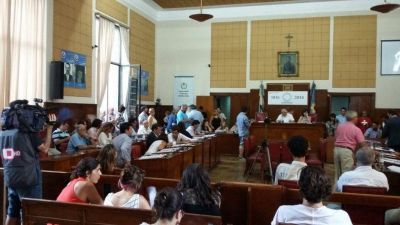 El Concejo Deliberante aument� el boleto de colectivo a $ 7,97