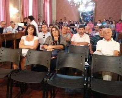 Con 19 votos justos, aprobaron el aumento de tasas